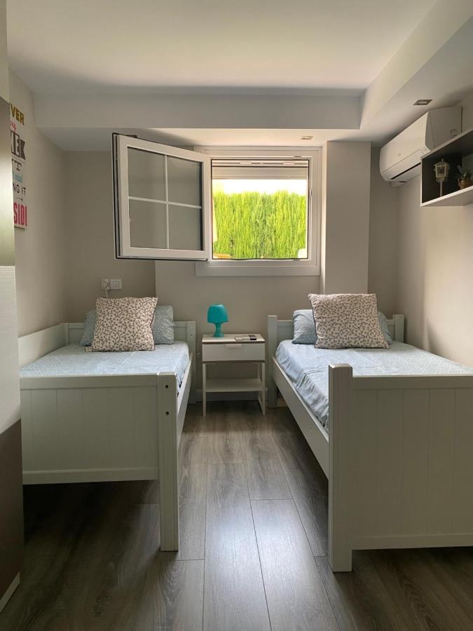 Casa Aries - Villa Con Piscina Privada Линарес Экстерьер фото