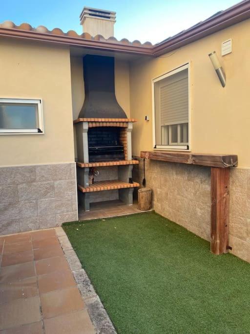 Casa Aries - Villa Con Piscina Privada Линарес Экстерьер фото