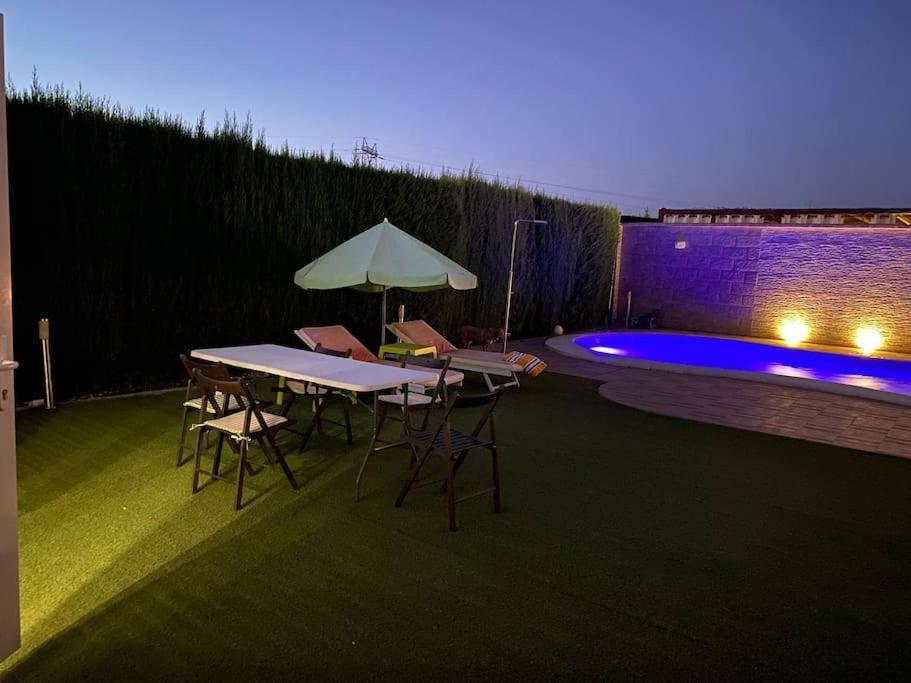 Casa Aries - Villa Con Piscina Privada Линарес Экстерьер фото